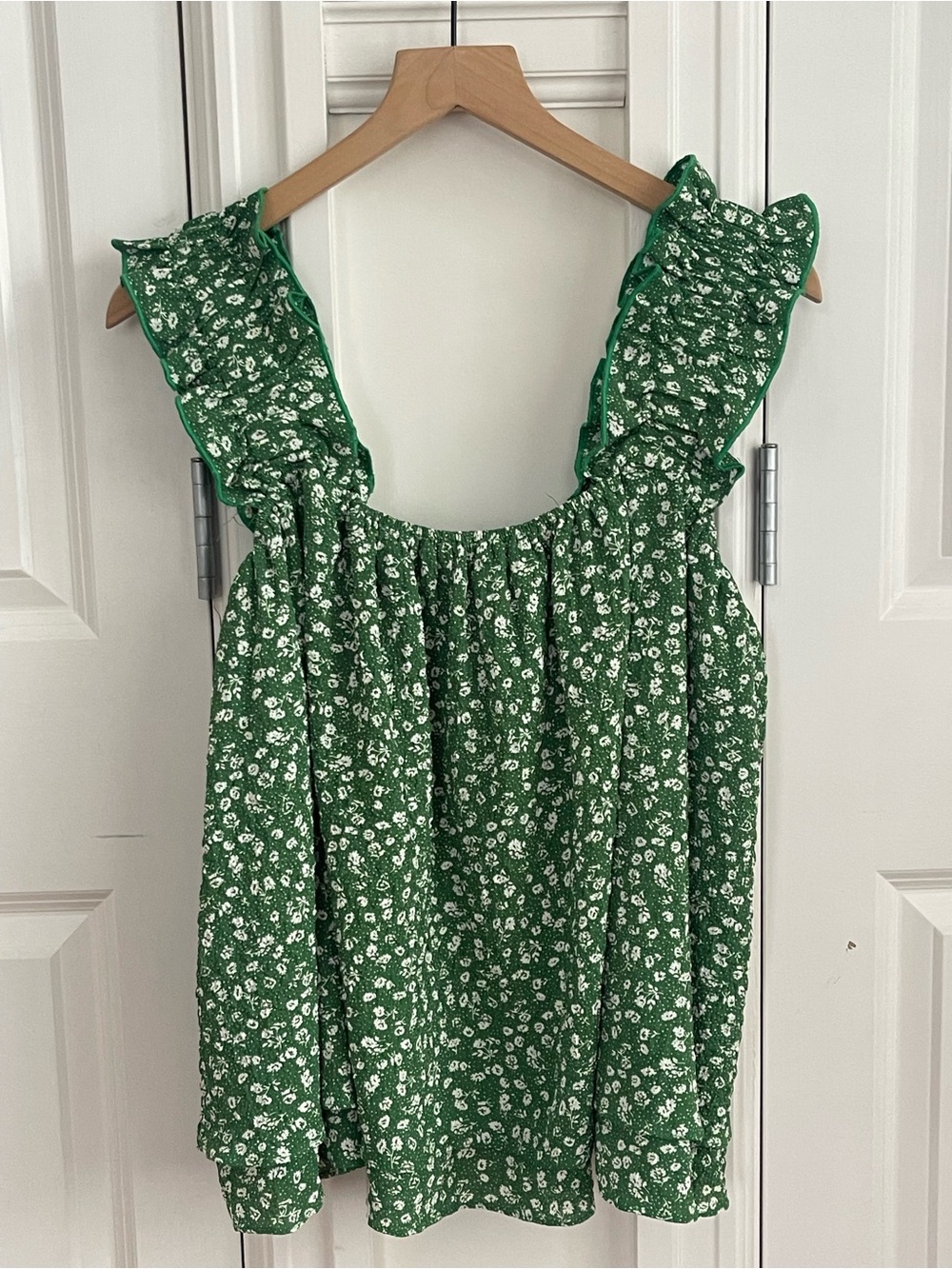 Green Floral Ruffle-Shoulder Casual Women's Top